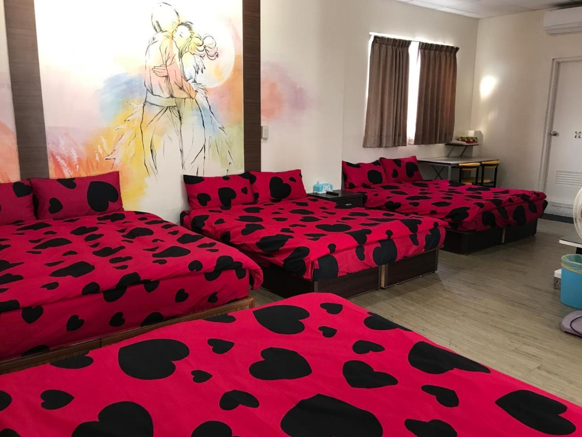 Mickey House-Fuxing Lejlighed Taichung Eksteriør billede
